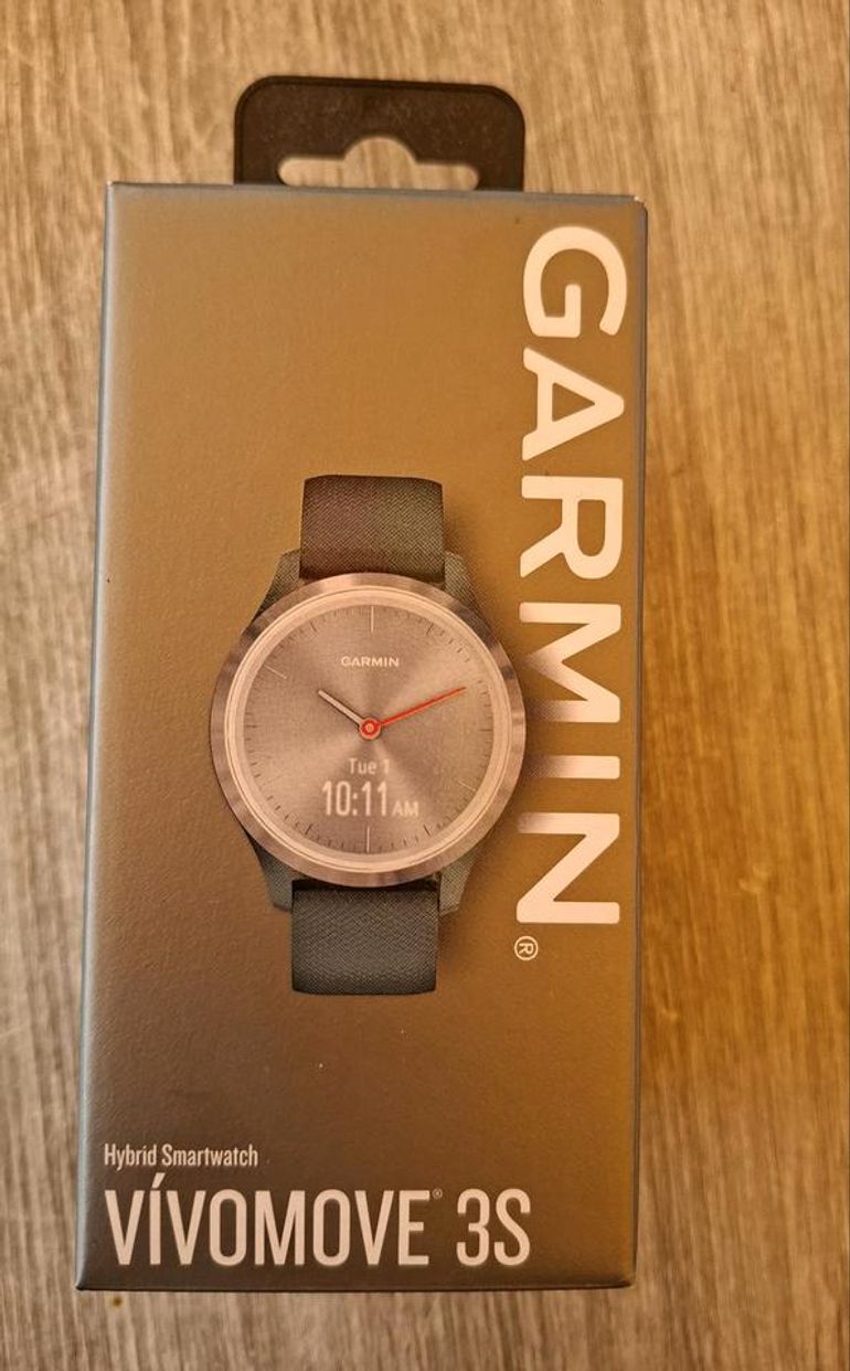 Used Garmin vivomove 3s 2021 bike — image 1 of 3