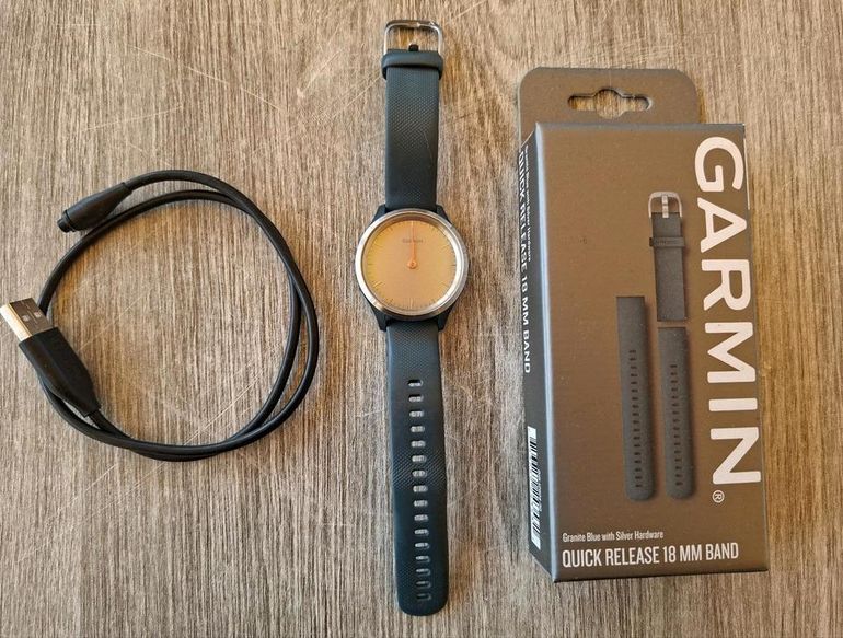 Used Garmin vivomove 3s 2021 bike — image 2 of 3
