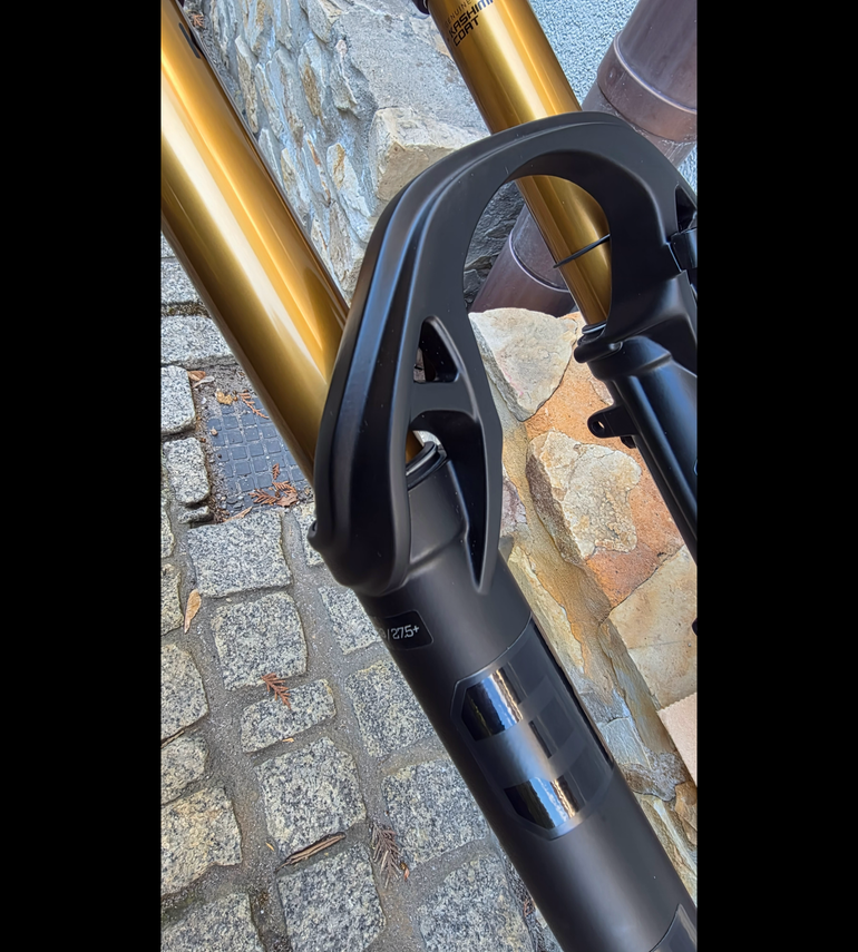 Used Fox 36 GRIP X Factory 2026 bike — image 6 of 9