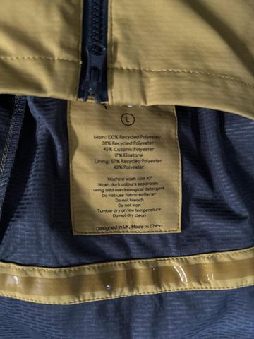 Used Rivelo Mens Thornecomb II Softshell Jacket bike — image 8 of 8
