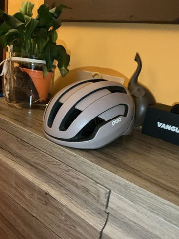 Used POC Casco Helmet 2023 bike — image 2 of 4