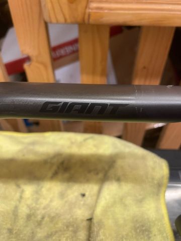 Brugt Giant Carbon Lenker 2023 bike — billede 3 af 9