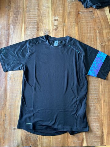 Tweedehands Scott Tuned Gravity Shirt bike — afbeelding 4 van 6