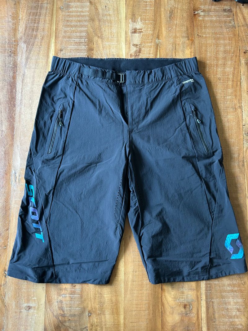 Scott Tuned Gravity Shirt Cycling Clothing usato