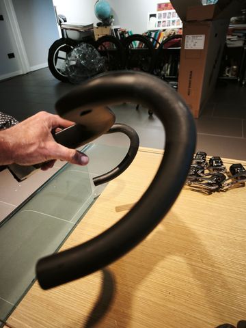 Gebrauchtes Black Inc Aero Bars 2025 bike — Bild 7 von 10