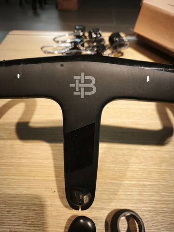 Gebrauchtes Black Inc Aero Bars 2025 bike — Bild 2 von 9