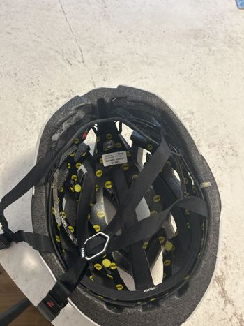 Used Lazer Genesis 2025 bike — image 5 of 5