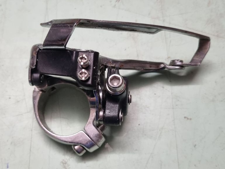 Used Shimano XT FD-M737 3x8 bike — image 3 of 4