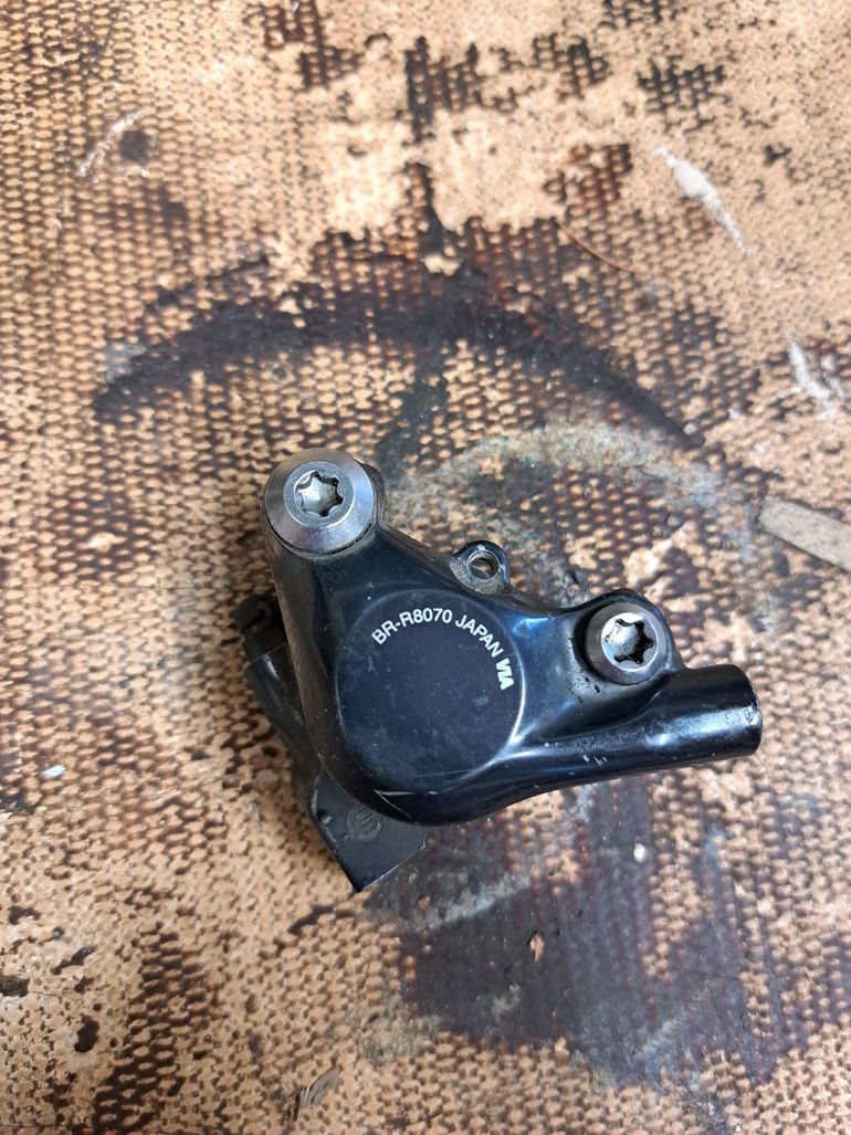 Used Shimano Ultegra BR-R8070 Hydraulic Disc Brake Caliper bike — image 1 of 2