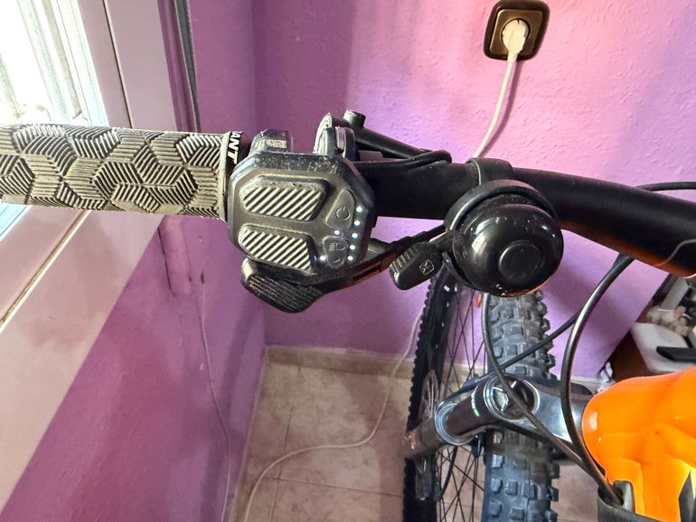 Used Giant Stance E+ 1 2027 bike — image 6 of 7
