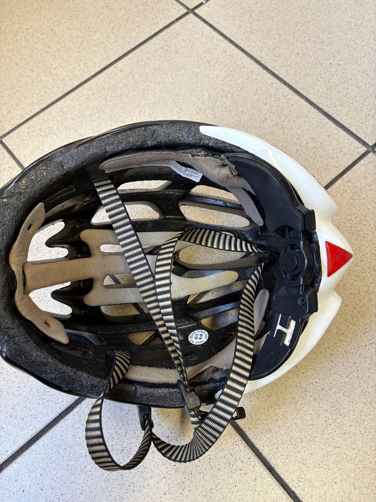 Used Selev Alien Helmet bike — image 2 of 2