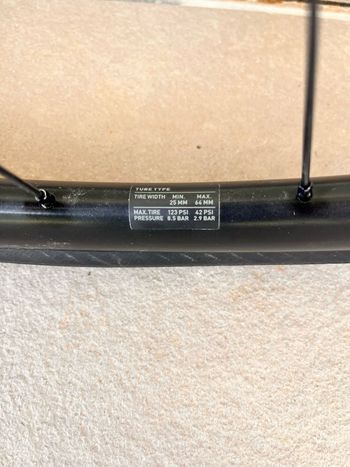 Used Dt Swiss PERFORMANCE LN bike — image 7 of 9