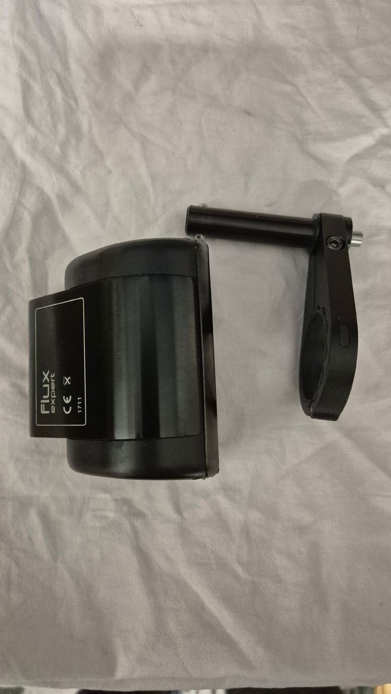 Used Specialized Flux 1200 Headlight 2020 bike — image 2 of 3