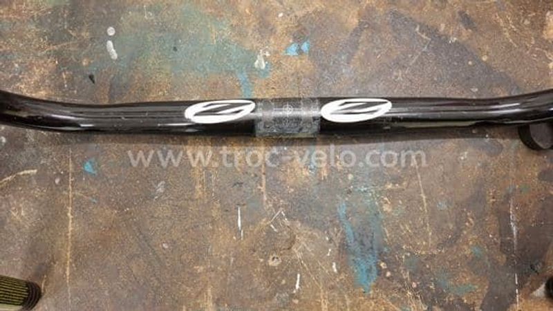 Used Zipp Cintre carbone Short & Shallow Cockpit
