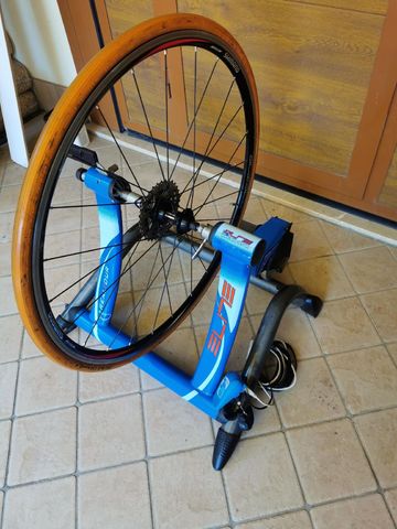 Used Elite Turbo Trainer with Complete Trainer Wheel Cycling Accessories