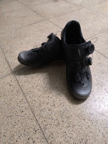 Used Shimano scarpe 2024 bike — image 1 of 2
