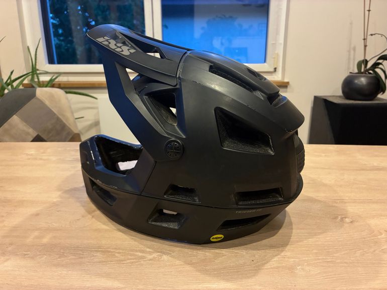 Used Ixs Trigger FF Casque Integral 2025 bike — image 2 of 2