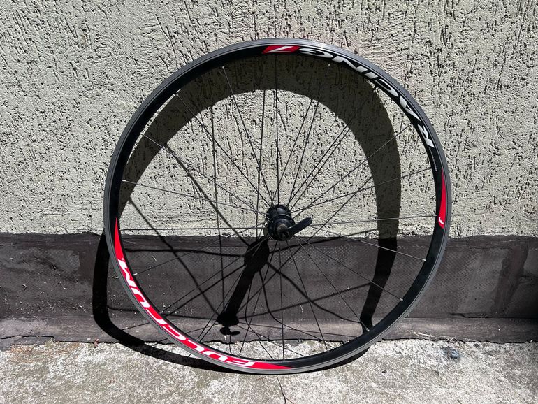 Used Fulcrum Racing 7 Wheels with Campagnolo 10v Freehub 2010 bike — image 3 of 6