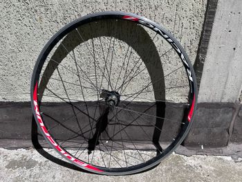 Used Fulcrum Racing 7 Wheels with Campagnolo 10v Freehub 2010 bike — image 4 of 6