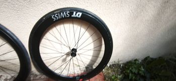 Used Dt Swiss Roues 2025 bike — image 3 of 7