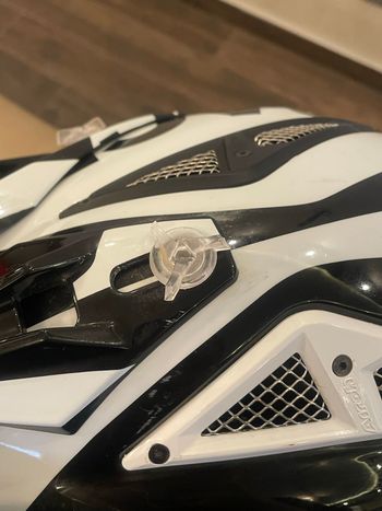Used Airoh aviator ace bike — image 5 of 8