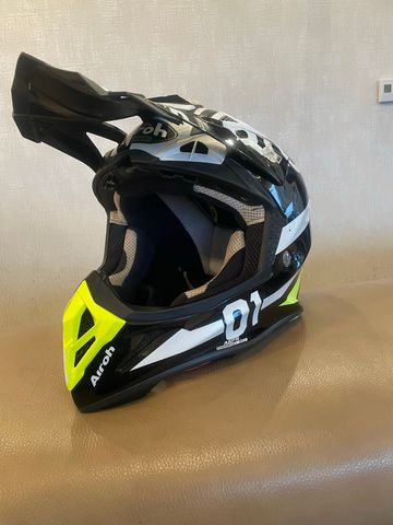 Použité Airoh aviator ace bike — obrázek 3 z 8