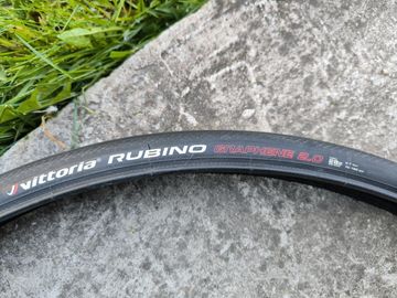 Vittoria Rubino Graphene 2.0 700x28 Tyres & Tubes de segunda mano