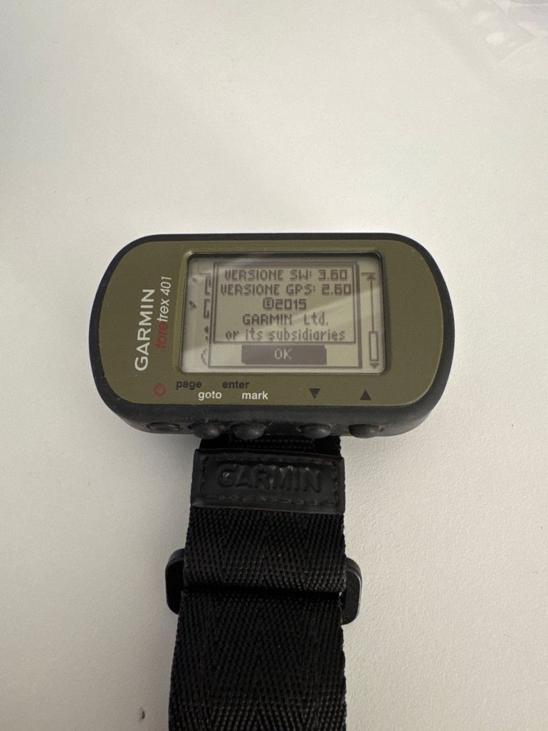 Used Garmin Foretrex 401 bike — image 6 of 7