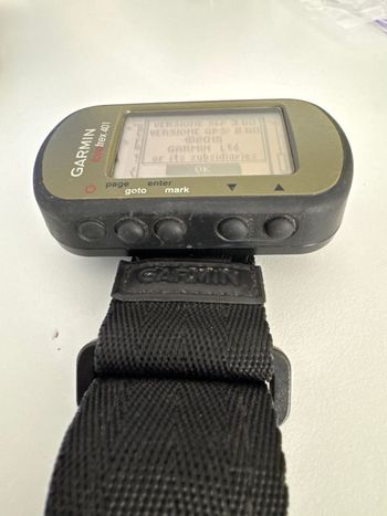 Used Garmin Foretrex 401 bike — image 7 of 7
