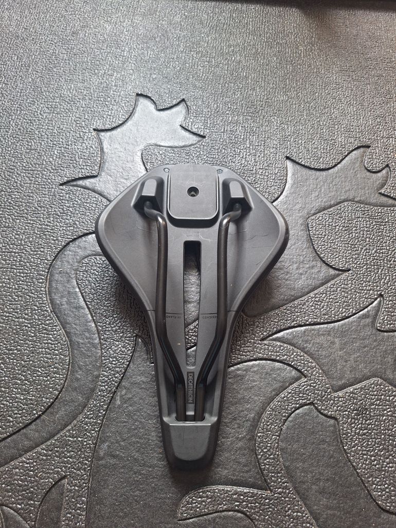 Used Van Rysel Light 2025 bike — image 3 of 7