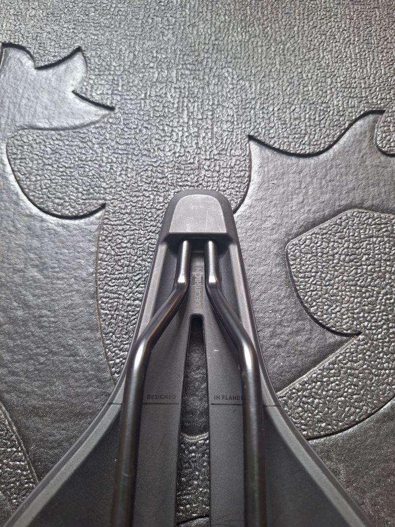 Used Van Rysel Light 2025 bike — image 6 of 7