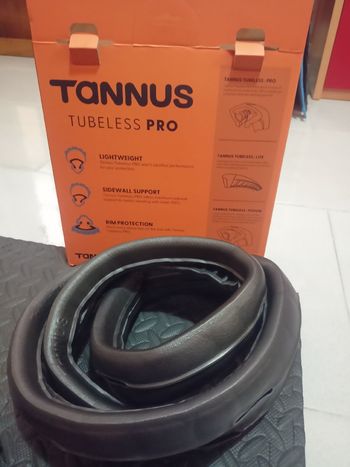 Used Tannus Inserto Tubeless Antiforatura bike — image 3 of 3