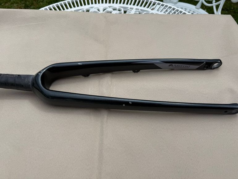 Used Giant Fork 2021 bike — image 2 of 3
