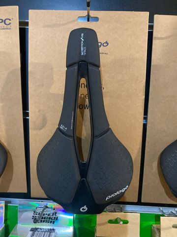 Used Prologo scratch m5 2025 Saddles & Seatposts
