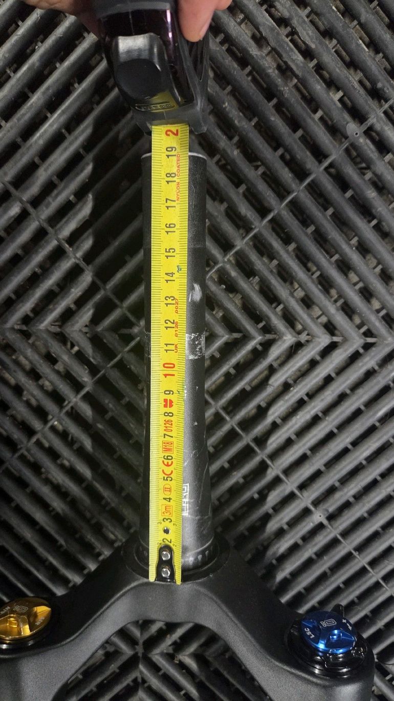 Used Öhlins RXF36 m.2 Air TTX18 29'/44/170 2023 bike — image 8 of 8