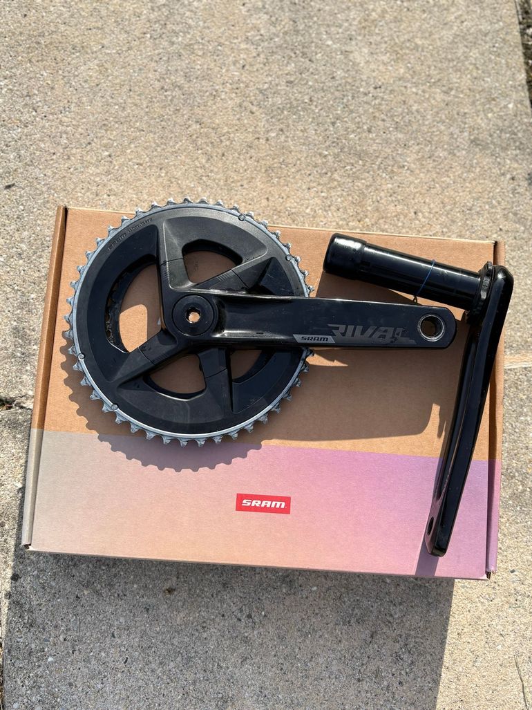 Used Sram Rival 46/33 2021 bike — image 1 of 5
