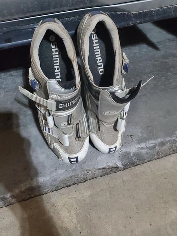 Used Shimano SH-R085 Cycling Shoes