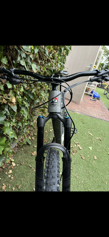 Used Fox 36 performance 2025 bike — image 8 of 8