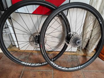 Gebrauchtes Dt Swiss dicut r22 2021 Wheels