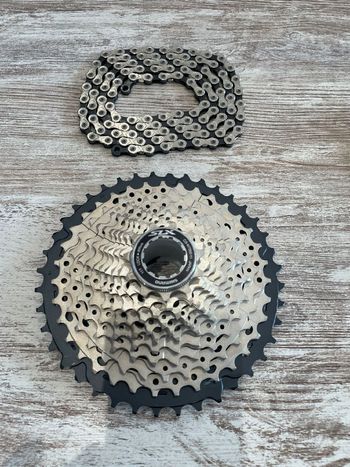 Used Shimano clx 40 y cadena KMV 2023 bike — image 1 of 4