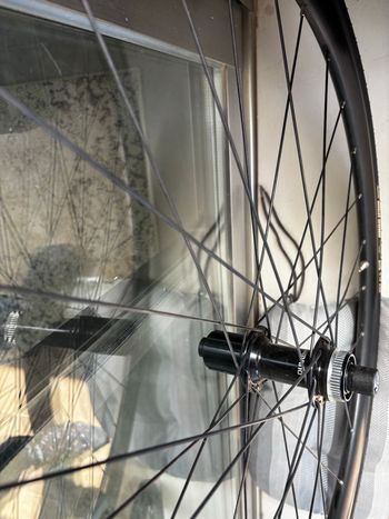 Used Shimano Wheelset alloy 2025 bike — image 2 of 4