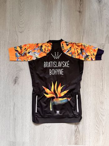 Sportful, Custom made women's jersey
