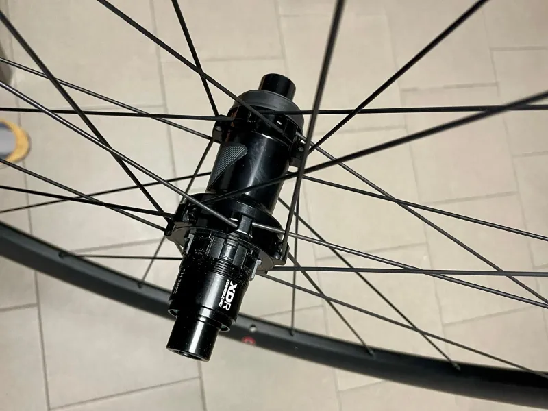 Used Fsa AGX i21 2022 bike — image 4 of 9