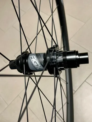 Used Fsa AGX i21 2022 bike — image 7 of 9