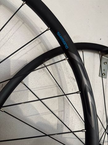 Used Shimano WH-RS171 Wheelset 2025 bike — image 2 of 4