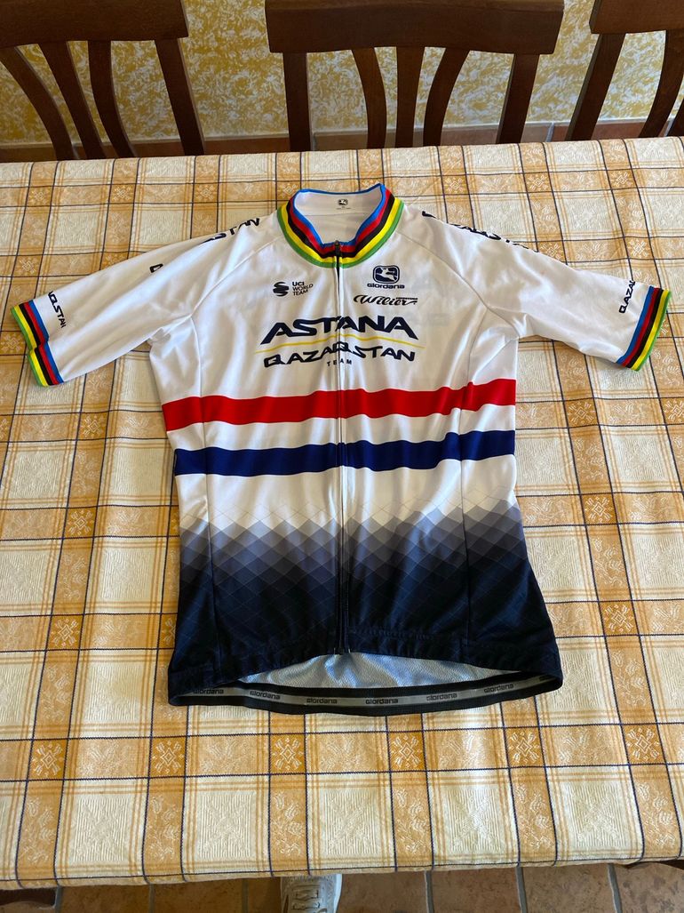 Used Giordana Maglia Astana Cavendish 2023 bike — image 1 of 9