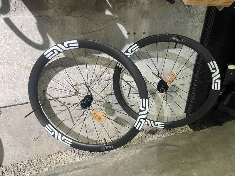 Used Enve AR40 Wheelset 2026 bike — image 1 of 4