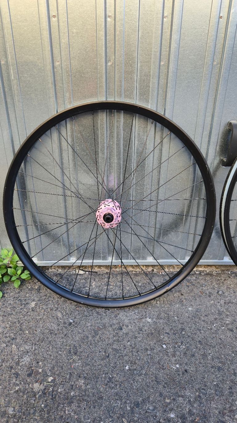 Used BOONE 584 gravity 2025 bike — image 2 of 9