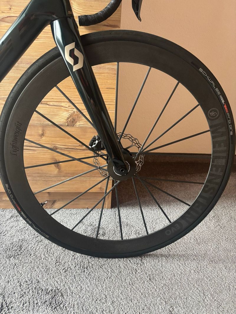 Used Lightweight Meilenstein EVO Disc Tubeless Schwarz Edition Wheels