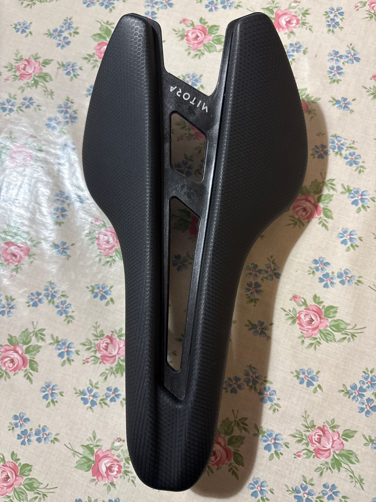 Bianchi Mitora 139 Saddle 2025